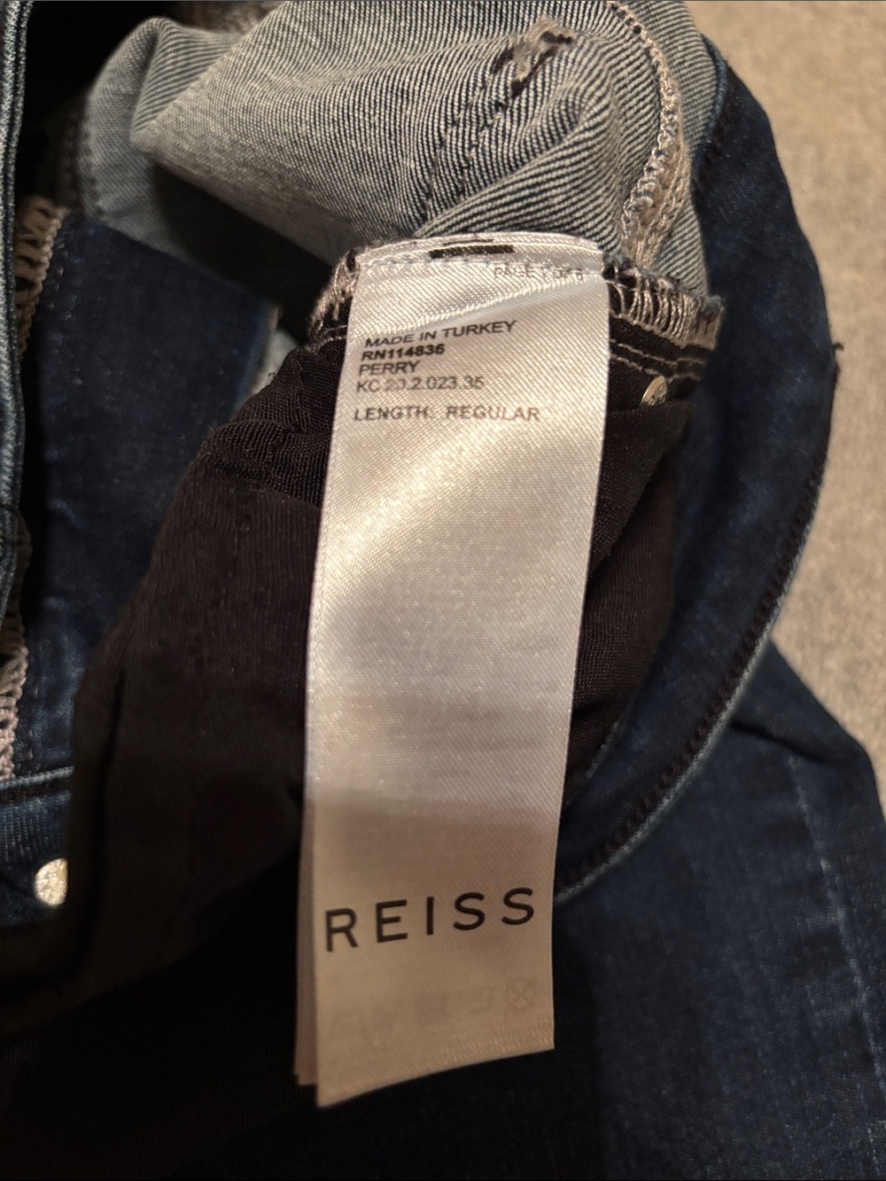 Reiss Perry Contour High Rise Flared Jeans Dark Wash Size 28R - Picture 7 of 15